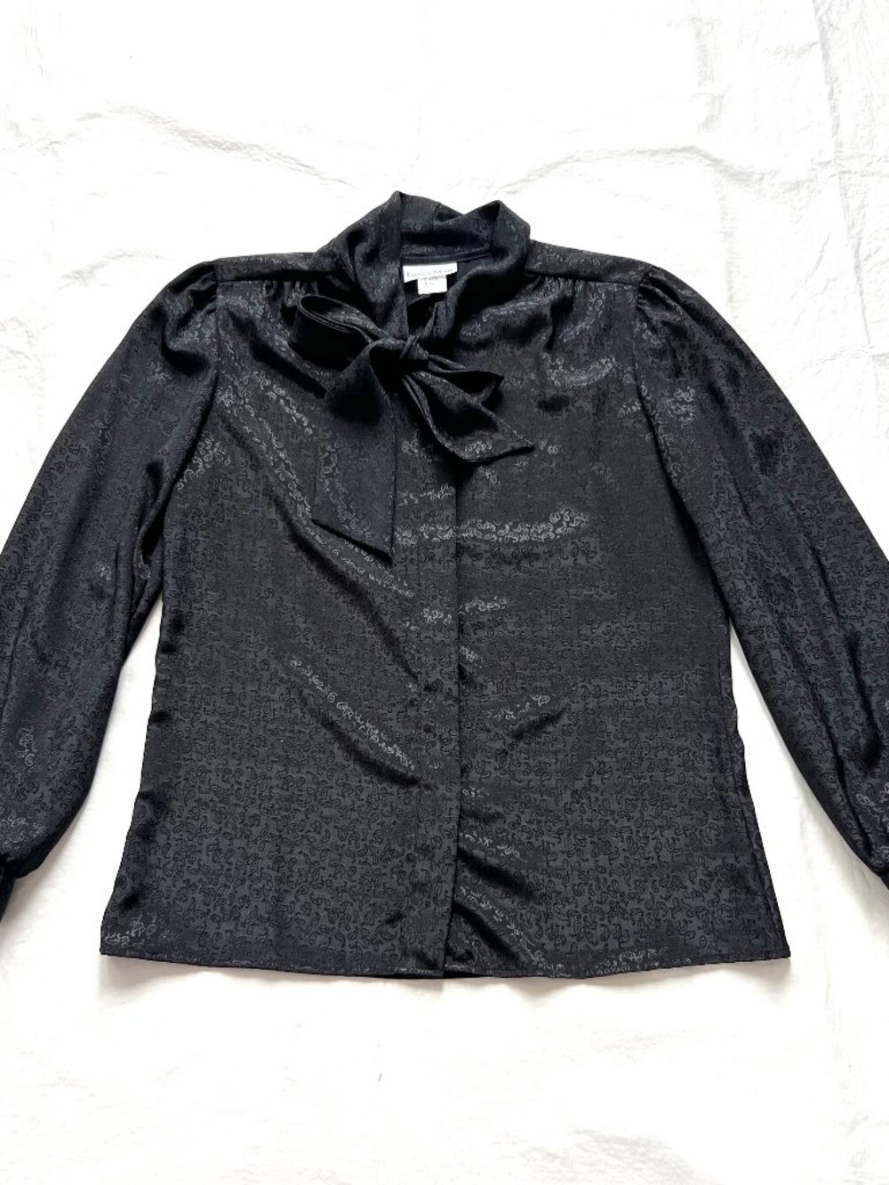 Vintage 70s blouse Laura Mae black paisley tie neck bow long sleeve womens 12